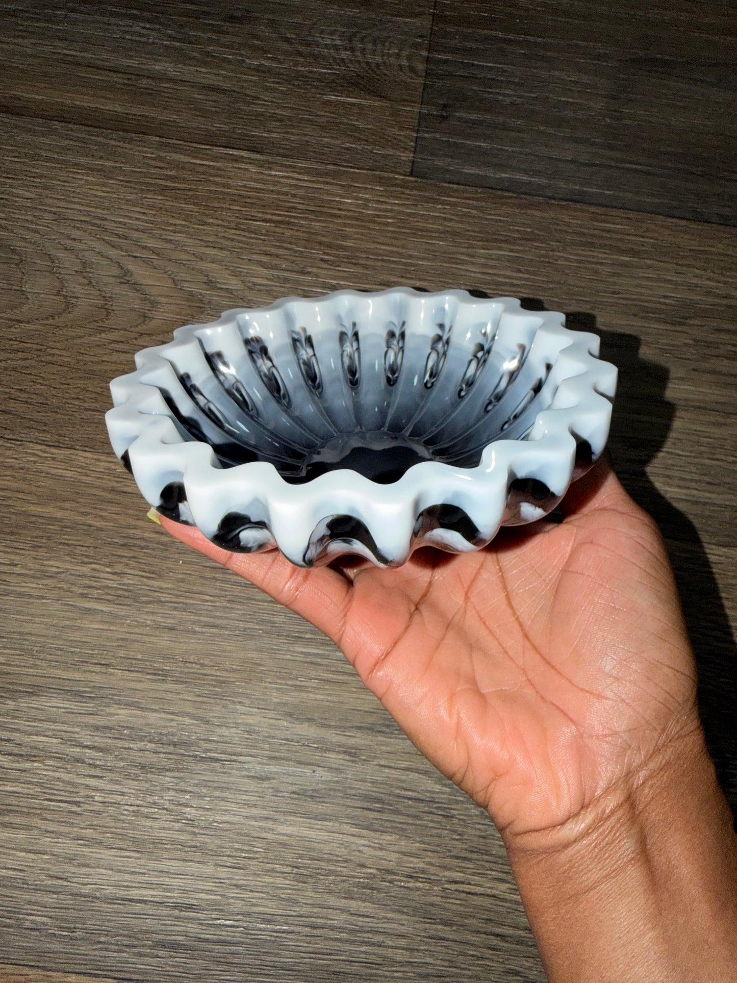 “B&W Marble” Resin Bowl