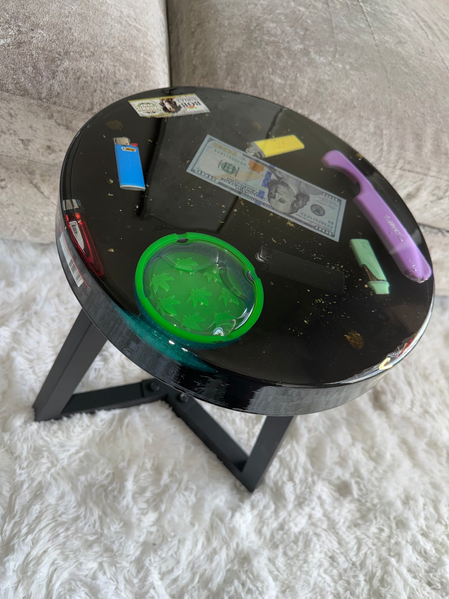 “Smoke Session” Table